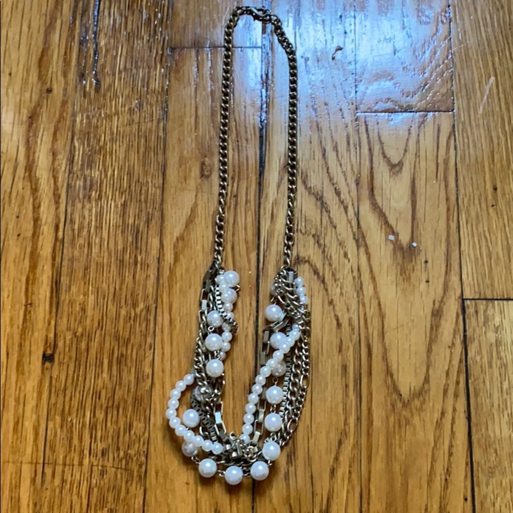 Pearl and gold necklace